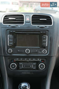 Универсал Volkswagen Golf 2013 в 