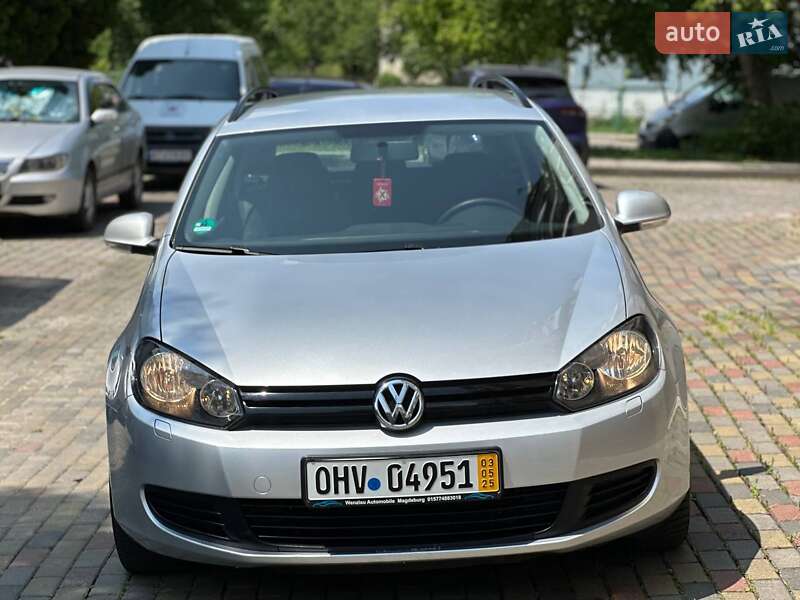 Універсал Volkswagen Golf 2010 в Краснограді