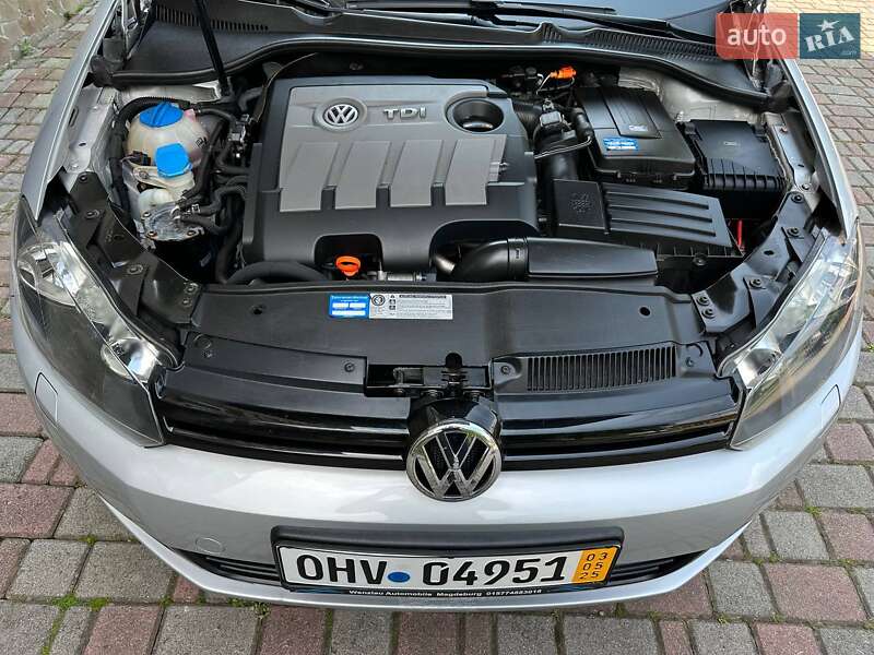 Універсал Volkswagen Golf 2010 в Краснограді