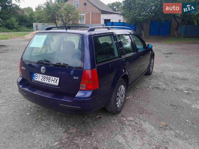 Універсал Volkswagen Golf 2001 в Валках
