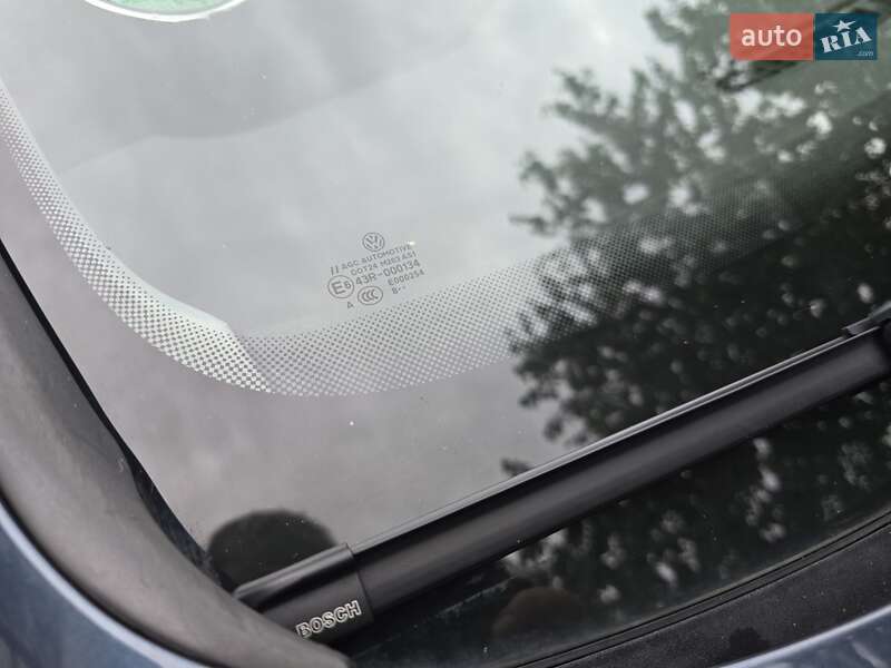 Хетчбек Volkswagen Golf 2009 в Полтаві