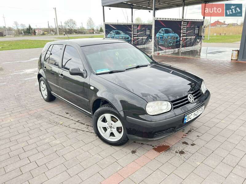 Хетчбек Volkswagen Golf 2000 в Львові