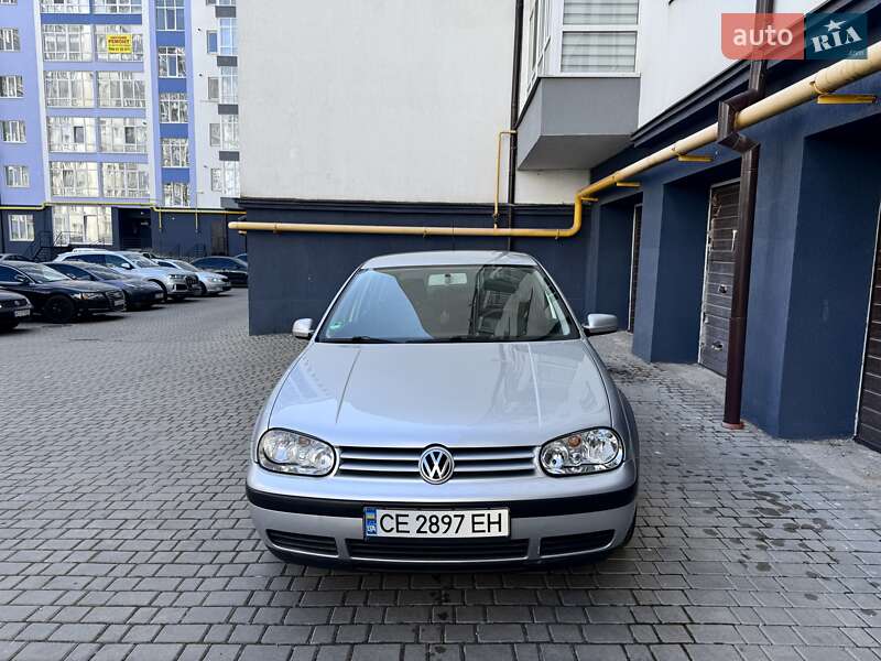 Хетчбек Volkswagen Golf 2002 в Івано-Франківську