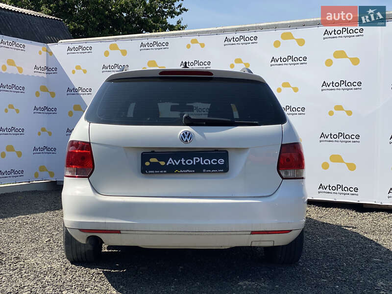 Универсал Volkswagen Golf 2011 в Луцке