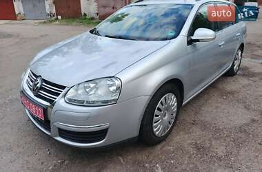Универсал Volkswagen Golf 2008 в Чернигове