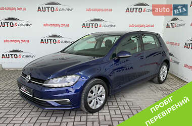 Хэтчбек Volkswagen Golf 2018 в Львове