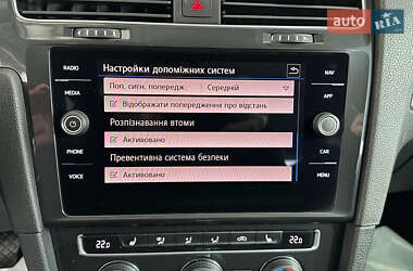 Хэтчбек Volkswagen Golf 2018 в 
