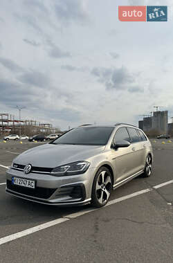 Універсал Volkswagen Golf 2017 в Києві