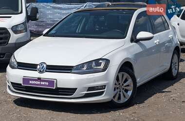 Хэтчбек Volkswagen Golf 2013 в Киеве