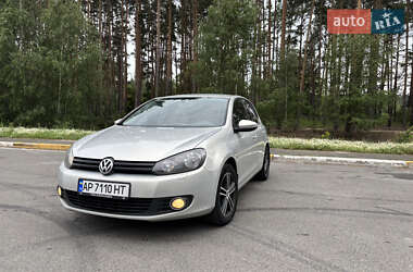Хэтчбек Volkswagen Golf 2011 в Киеве