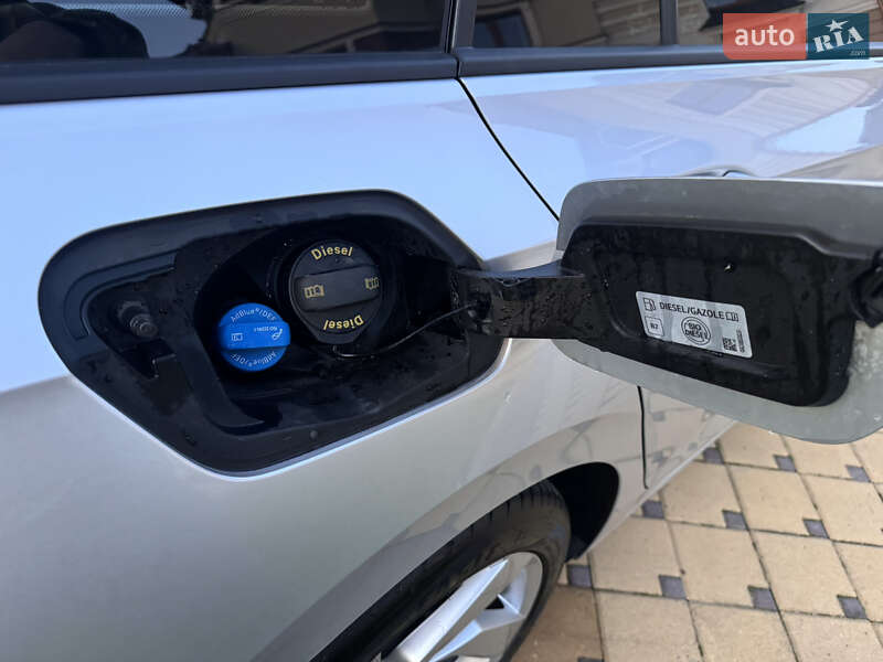 Універсал Volkswagen Golf 2021 в Дрогобичі