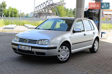 Хетчбек Volkswagen Golf 2001 в Самборі