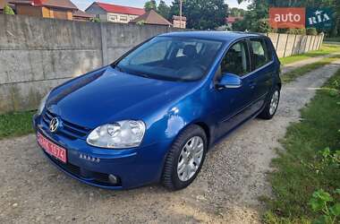 Хетчбек Volkswagen Golf 2007 в Сторожинці