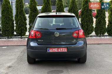 Хэтчбек Volkswagen Golf 2007 в 