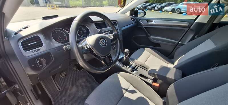 Універсал Volkswagen Golf 2015 в Львові