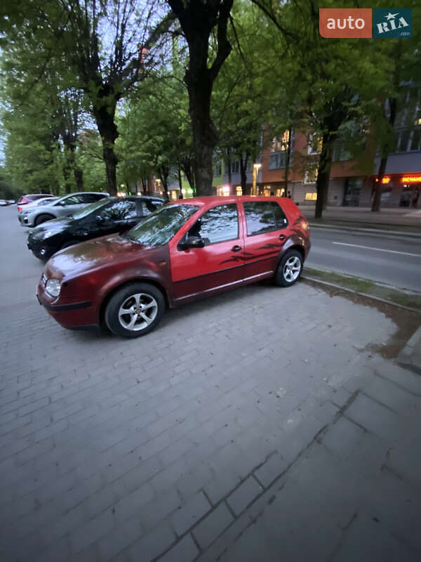 Хэтчбек Volkswagen Golf 1998 в Львове