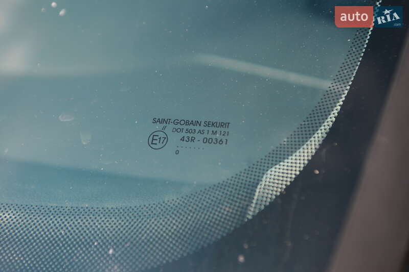 Хетчбек Volkswagen Golf 2003 в Бердичеві