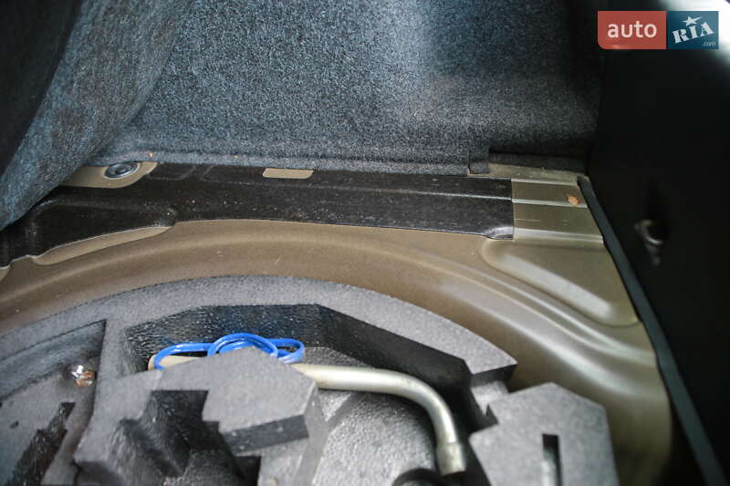 Хетчбек Volkswagen Golf 2003 в Бердичеві