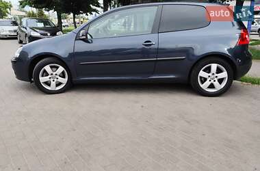 Хэтчбек Volkswagen Golf 2008 в 