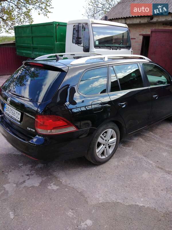 Універсал Volkswagen Golf 2013 в Кропивницькому