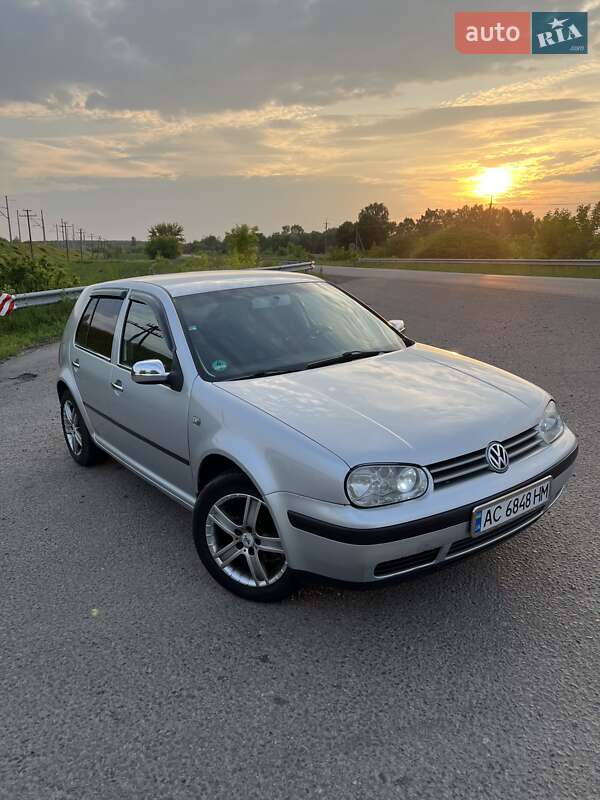 Volkswagen Golf 2001