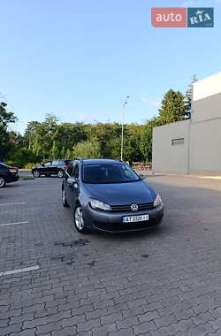 Універсал Volkswagen Golf 2010 в Івано-Франківську