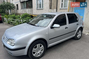 Хэтчбек Volkswagen Golf 2000 в Киеве