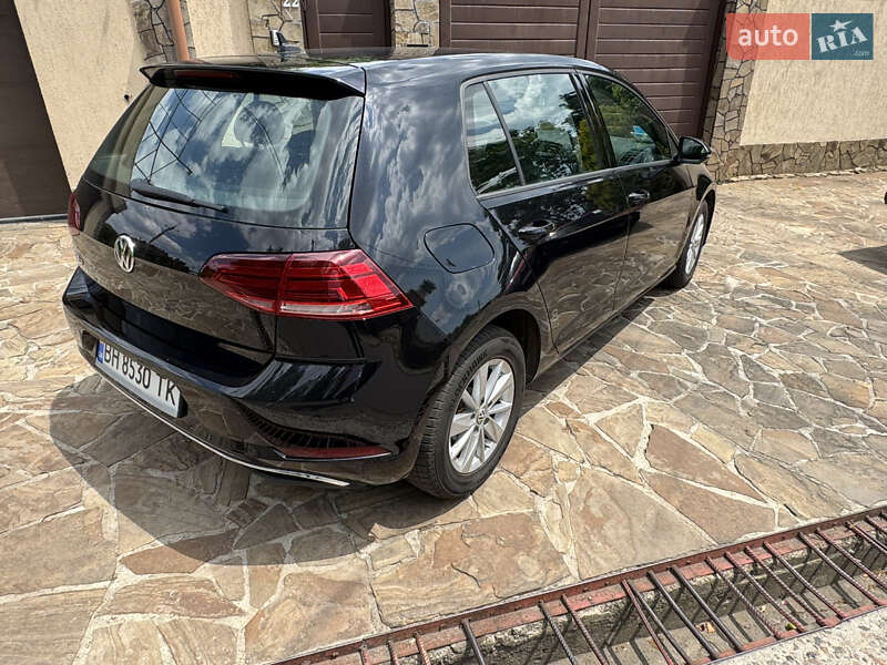 Универсал Volkswagen Golf 2020 в Одессе