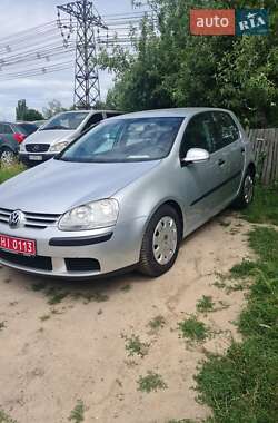 Хэтчбек Volkswagen Golf 2005 в Луцке