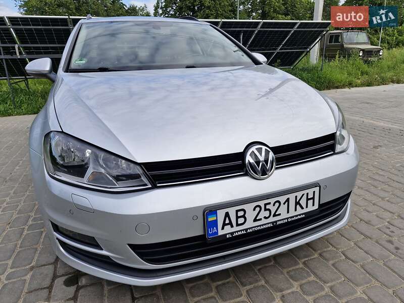 Універсал Volkswagen Golf 2013 в Вінниці