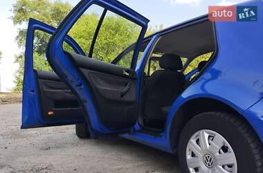 Хэтчбек Volkswagen Golf 1999 в  фото 12 Хэтчбек Volkswagen Golf 1999 в