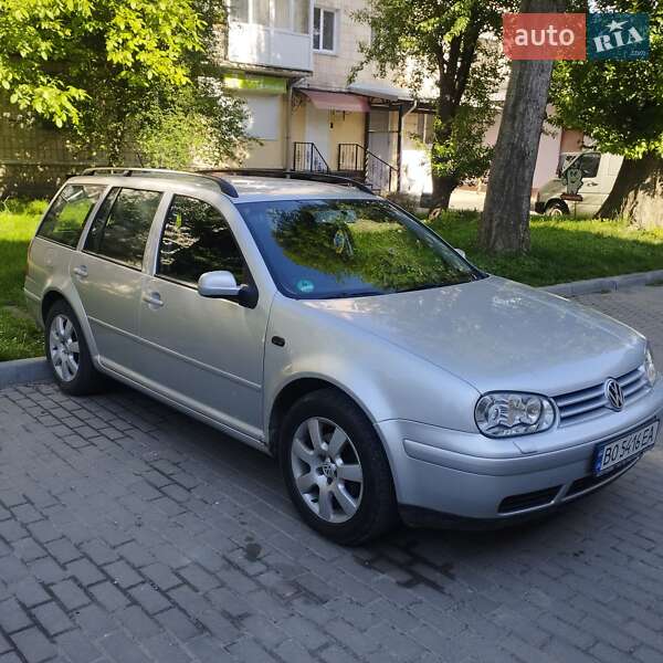 Volkswagen Golf 2003