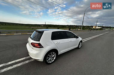 Хэтчбек Volkswagen Golf 2013 в 