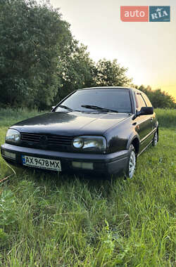 Хэтчбек Volkswagen Golf 1991 в Богодухове