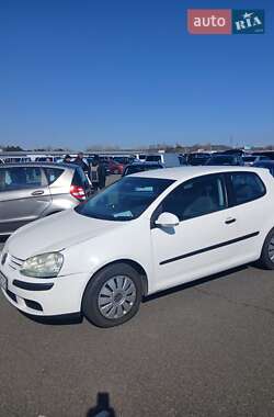 Хэтчбек Volkswagen Golf 2006 в Киеве