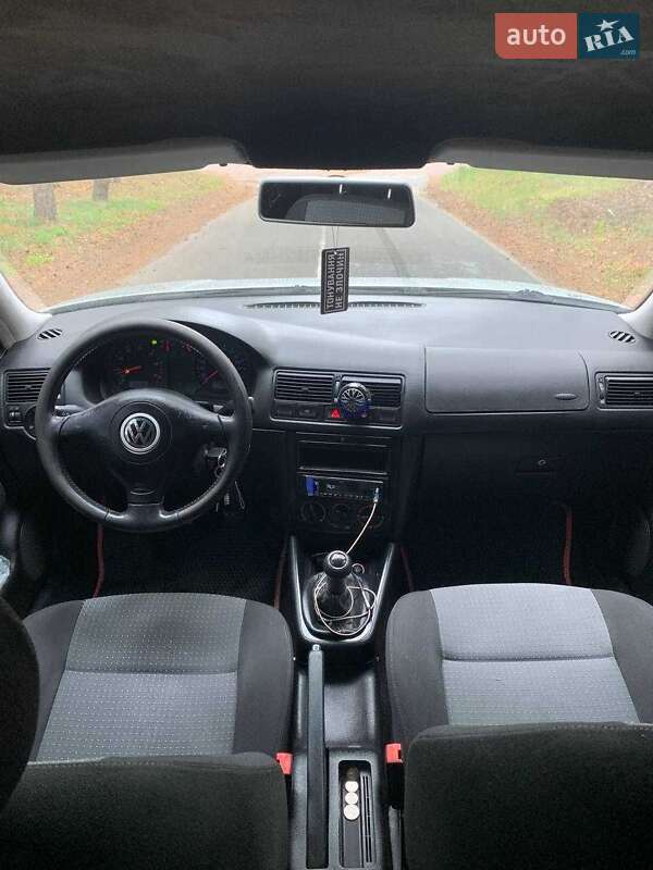 Хэтчбек Volkswagen Golf 2002 в Ахтырке фото 4 Хэтчбек Volkswagen Golf 2002 в Ахтырке