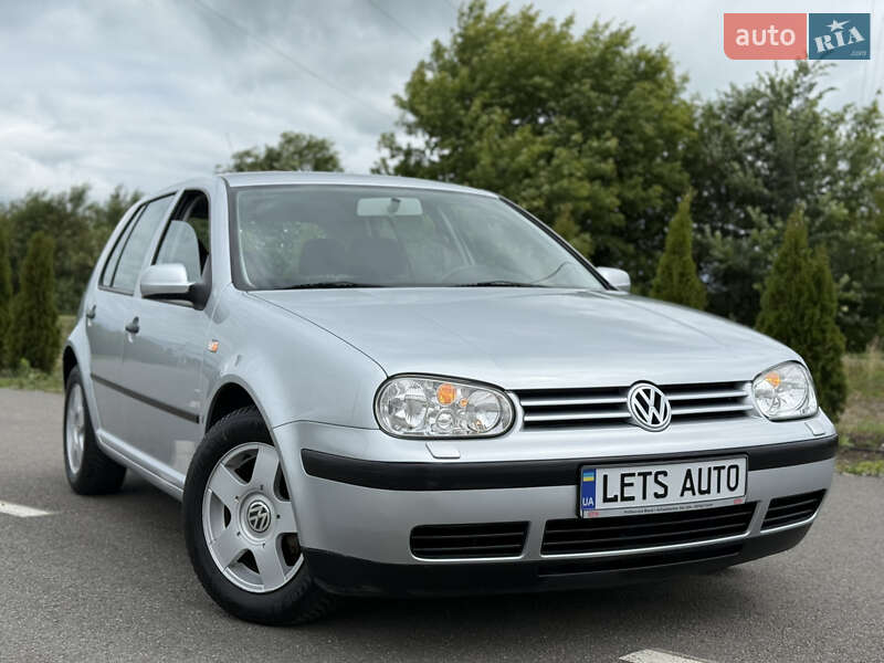 Volkswagen Golf 2002