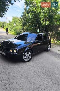 Хэтчбек Volkswagen Golf 2003 в Днепре