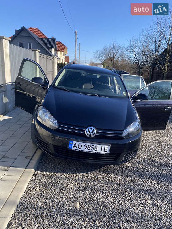 Volkswagen Golf 2011 Volkswagen Golf 2011