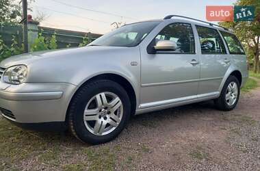 Универсал Volkswagen Golf 2002 в Львове