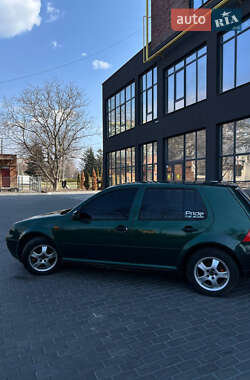 Хетчбек Volkswagen Golf 1998 в 