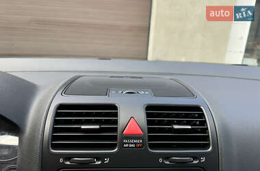 Хэтчбек Volkswagen Golf 2008 в 