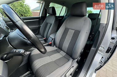 Хэтчбек Volkswagen Golf 2008 в 