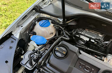 Хэтчбек Volkswagen Golf 2008 в 