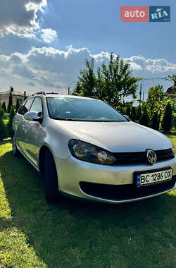 Універсал Volkswagen Golf 2011 в Львові