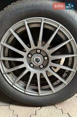 Хэтчбек Volkswagen Golf 2002 в 