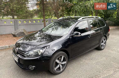 Універсал Volkswagen Golf 2012 в Полтаві