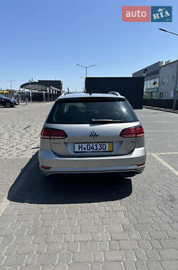 Универсал Volkswagen Golf 2017 в 