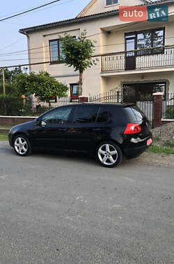 Хэтчбек Volkswagen Golf 2008 в 
