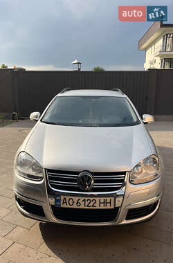 Універсал Volkswagen Golf 2009 в Мукачевому
